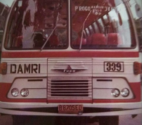 10 Potret Bus Jadul Damri, Desainnya Klasik Banget Tapi Simpan Banyak Kenangan