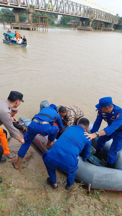 Penyandang Tunanetra dan Pemandunya Tewas Ditabrak Truk di Pelalawan, Korban sampai Terlempar ke Sungai Kampar