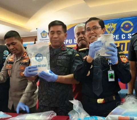 Paket Kiriman Senar Pancing Berisi Sabu dari Kamerun, Dibongkar Petugas Bea Cukai Soetta