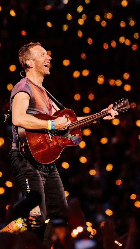 Sehari Sebelum Konser, Vokalis Coldplay Chris Martin Nyeker Keliling Jakarta Lewat Pinggir Kali