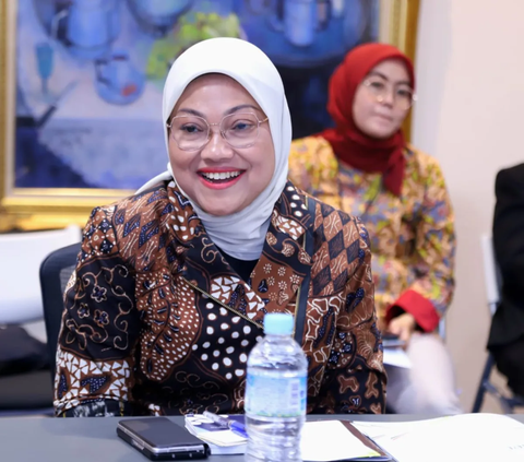 Menteri Ketenagakerjaan (Menaker), Ida Fauziyah mengaku siap menghadapi berbagai protes dari kalangan serikat pekerja maupun pengusaha terkait diterbitkannya PP Nomor 51 tahun 2023 tersebut. <br>