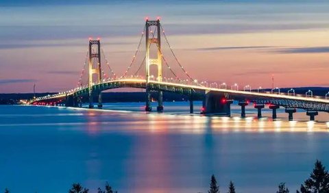 4. Jembatan Mackinac,  Michigan