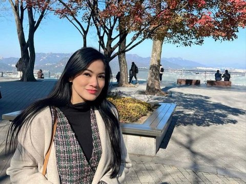 Potret Kebersamaan Titi Kamal bareng Sang Ibu saat Liburan di Korea Selatan
