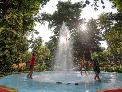 FOTO: Taman Bungkul, Tempat Asri untuk Bersantai di Surabaya selama Perhelatan Piala Dunia U-17 2023