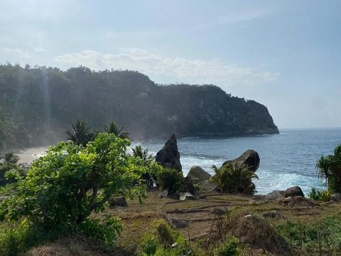 Melukis di Kampung Halaman