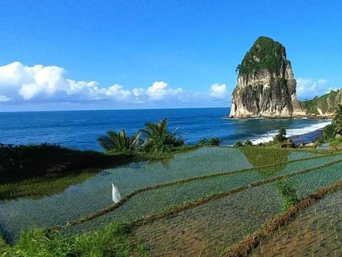 Salah Satu Pantai Terindah