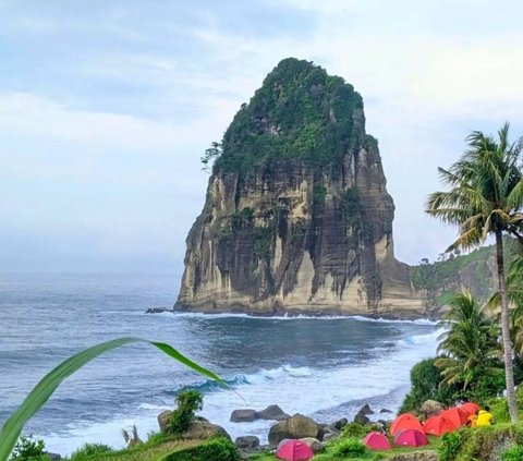 Pulang Kampung ke Pacitan, Intip Momen Keseruan SBY Melukis di Pantai