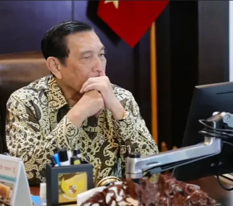 Sebagaimana diketahui, Luhut Pandjaitan tengah menjalani perawatan intensif sejak Selasa (10/10) lalu. Ia sempat dirawat di salah satu rumah sakit di Jakarta untuk tindakan preventif.  <br>