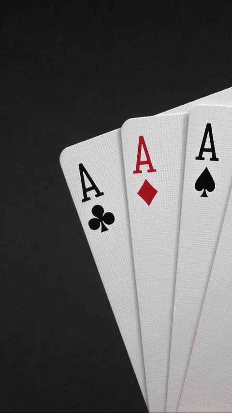 Bagaimana Cara Bermain Poker yang Benar? Kenali Aturan dan Variasi Mainnya