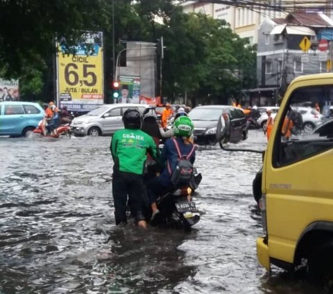 10 Potret Driver Ojol Serba Salah saat Bawa Penumpang, Apes Banget Tapi Cuma Bisa Pasrah