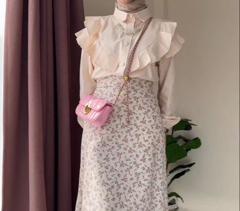 Pilihan Outfit Hijab Bernuansa Girly untuk Ngantor Penuh Gaya