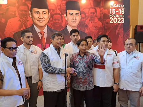 Hashim Muak Jokowi Diserang Isu Dinasti Politik: Yang Menyerang Dinasti Politik Pertama Indonesia!