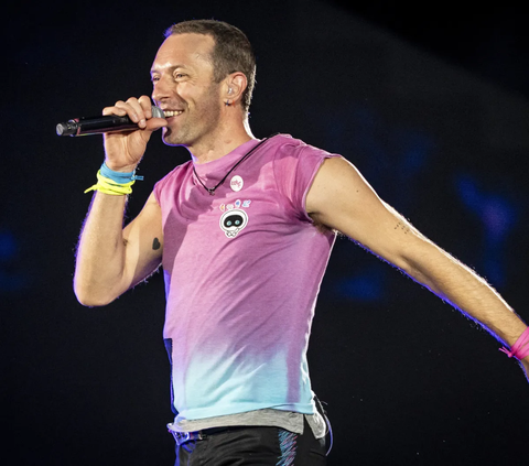 Jelang Konser Coldplay, Jumlah Penumpang KA Jarak Jauh Tiba di Stasiun Gambir Meningkat Pesat