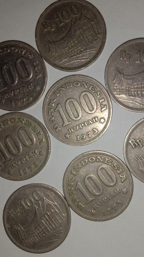2. Uang Koin Rp100