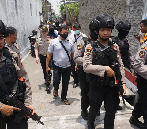 Densus 88 Tangkap Dua Terduga Teroris Asal Sulteng dan Jawa Tengah