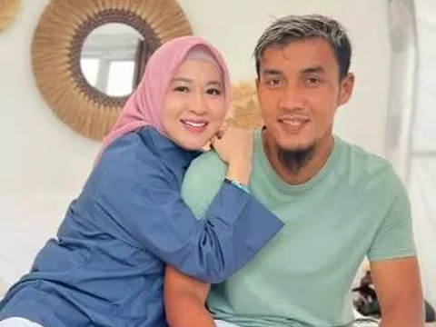 Not Regretting Divorcing Gunawan Dwi Cahyo, Okie Agustina: 'Alhamdulillah Relieved, Ready to be a Widow Again'
