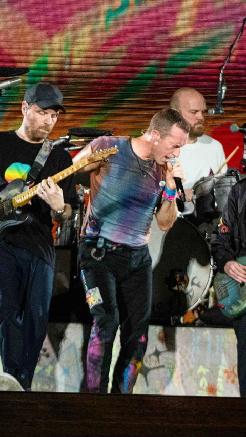 Fantastis! Honor Coldplay Sekali Konser Bisa Bayar Gaji  UMR 15.897 Karyawan di Jakarta