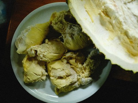 Funny, Appearance of Durian 'Shaved' Looks Like Breadfruit