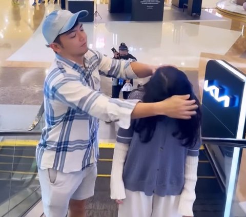 Momen Manis Nicky Tirta bareng Sang Putri yang kini Beranjak ABG 'Udah Enggak Bisa Dirangkul'