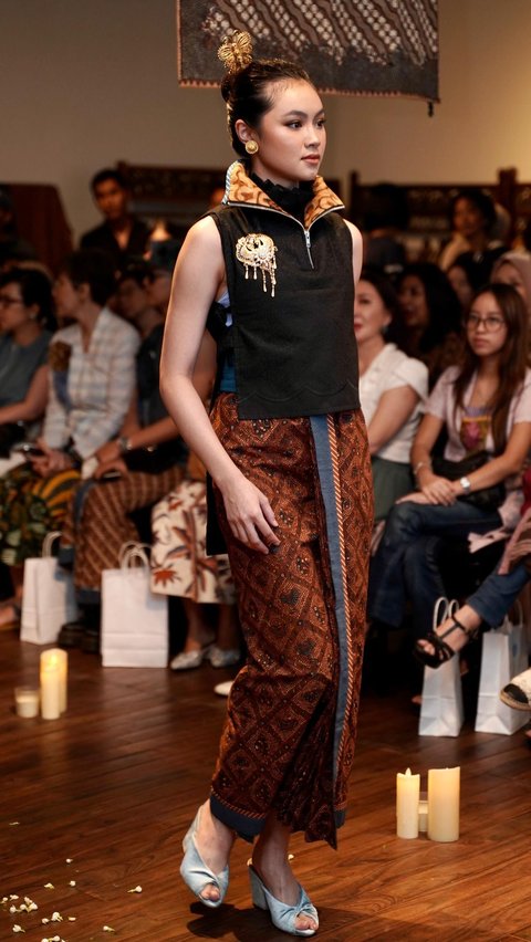 Captivating Collection of Classic Kebaya with a Masculine Touch