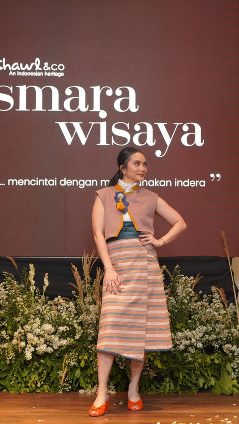 Captivating Collection of Classic Kebaya with a Masculine Touch