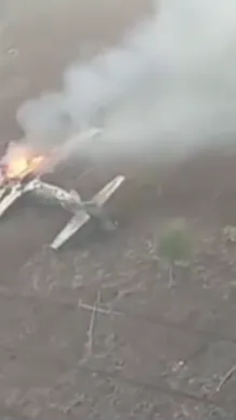 Viral Video Detik-Detik Ledakan 2 Pesawat TNI AU yang Jatuh di Pasuruan