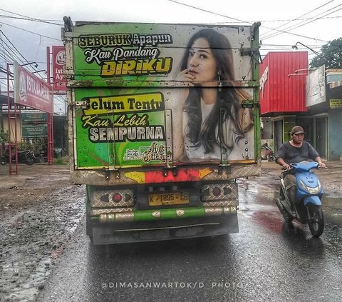 10 Potret Tulisan di Bak Truk Soal Patah Hati, Serasa Tersayat dan Perih Maksimal