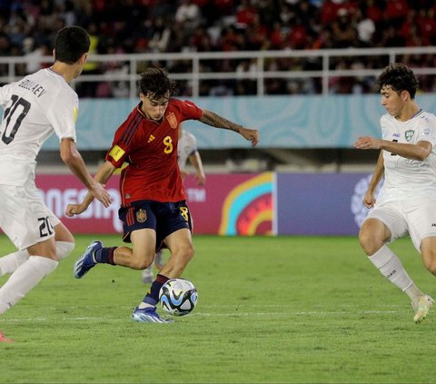 FOTO: Tahan Imbang Spanyol, Uzbekistan Jaga Kans ke 16 Besar Piala Dunia U-17