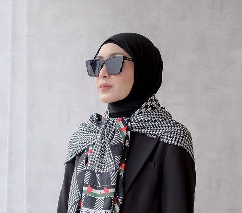 Dramatic Outfit by Richa Iskak with a Palestinian-style Keffiyeh Hijab