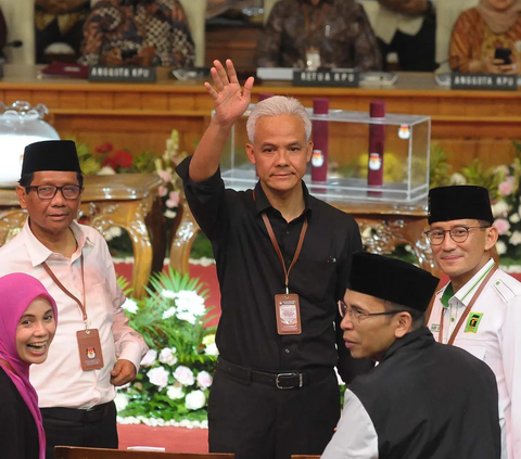 Janji Ganjar di Depan Pendukung: Lapangan Kerja, Izin Usaha Gampang hingga Pemerintah Anti KKN