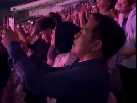 Momen Cak Imin Nonton Konser Coldplay Bareng Anak, Seru Banget