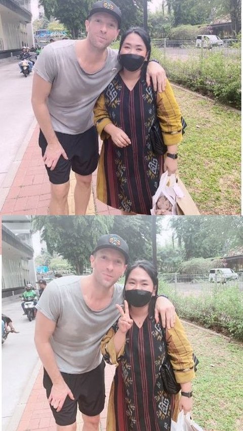 Wanita Ini Foto Bareng dan Dirangkul Chris Martin Coldplay di Jalan, Sukses Bikin Iri Warganet