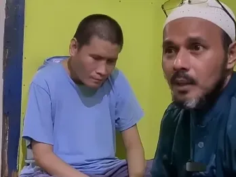 Tidak Bisa Mendengar dan Melihat Habib Ini Selama 40 Tahun Enggak Pernah Keluar Rumah, Begini Cerita Sang Ayah