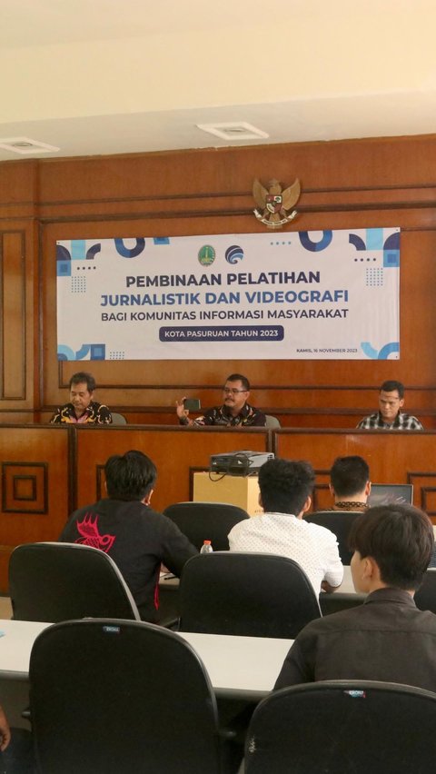 Diskominfotik Kota Pasuruan Gelar Pembinaan Pelatihan Jurnalistik dan Videografi