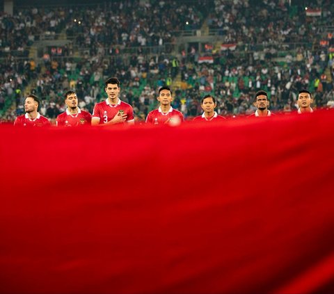 Timnas Indonesia menuai hasil buruk saat bertanding melawan Irak pada matchday pertama Grup F Kualifikasi Piala Dunia 2026 zona Asia. Dalam duel yang berlangsung di Basra Internastional Stadium, Irak, Kamis (16/11/2023), skuad Garuda kalah dengan skor telak 1-5.<br>