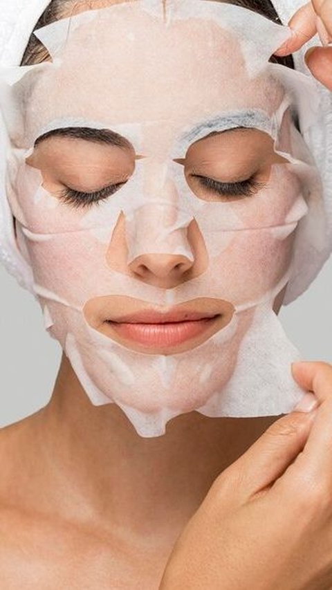 10. Sleeping Mask: Langkah Terakhir untuk Kulit yang Lebih Baik