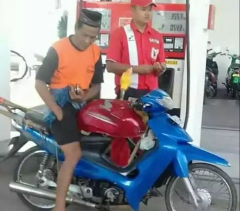 10 Potret Tangki Motor dari Botol Bekas, Modifikasi yang Absurd Banget