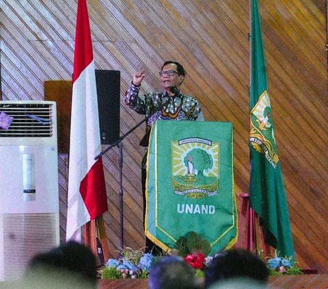 Cawapres Mahfud Serukan Pemilu yang Bermartabat di Hadapan Mahasiswa Sumbar