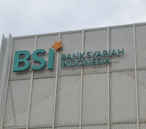 PT Bank Syariah Indonesia Tbk (BSI) berencana untuk membuka kantor cabang di Arab Saudi. Rencana besar ini disampaikan langsung oleh Direktur Treasury & International Banking BSI, Moh. Adib.