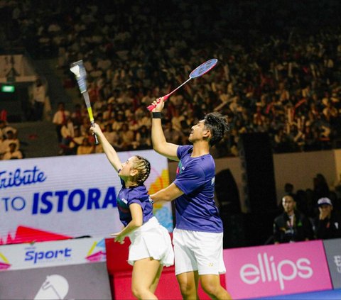 FOTO: Momen Manis Arya Saloka-Ziva Magnolya Sabet Juara Tepok Bulu 2023