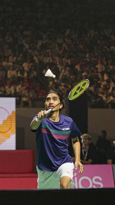 FOTO: Aksi-Aksi Vincent Rompies dan Duta Sheila On 7 Hadapi Ganda Malaysia di Tepok Bulu 2023