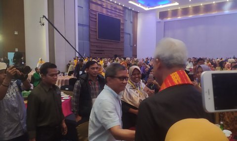 Di Depan Ganjar, Rocky Gerung Singgung Ditersangkakan PDIP