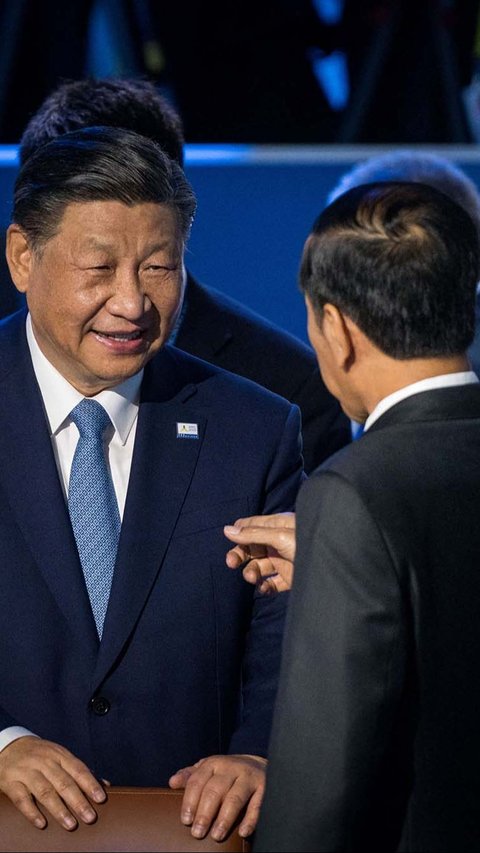 FOTO: Momen Jokowi Berbincang Akrab dengan Presiden China Xi Jinping di Sela KTT APEC 2023