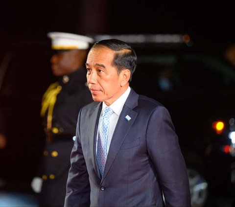 FOTO: Momen Jokowi Berbincang Akrab dengan Presiden China Xi Jinping di Sela KTT APEC 2023