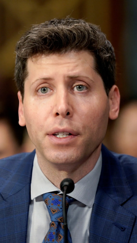 Bos OpenAI Sam Altman Dipecat, Ini Penyebabnya<br>