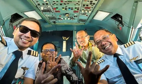 Ramai soal Mahfud Md Foto di Kokpit Pesawat Garuda Indonesia, Begini Aturan Sebenarnya