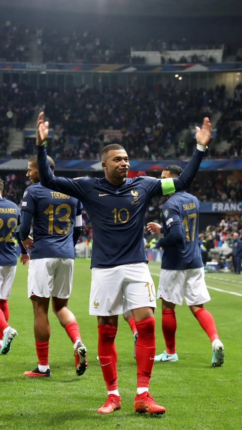 Untuk sang kapten Mbappe yang jadi bintang bagi Le Blues sukses mencetak tiga gol dan dua assist pada duel lawan Gibraltar.