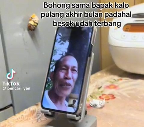 Viral Kisah TKI Beri Kejutan Pulang Tanpa Beri Tahu Orang Tua setelah 3 Tahun Merantau ke Jepang, Bikin Haru