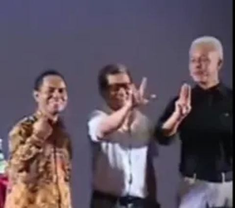 Viral Video Rocky Gerung 'Salam 3 Jari' Bareng Ganjar Pranowo