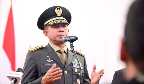 Presiden Joko Widodo menunjuk Jenderal Agus Subiyanto sebagai calon Panglima TNI yang baru.